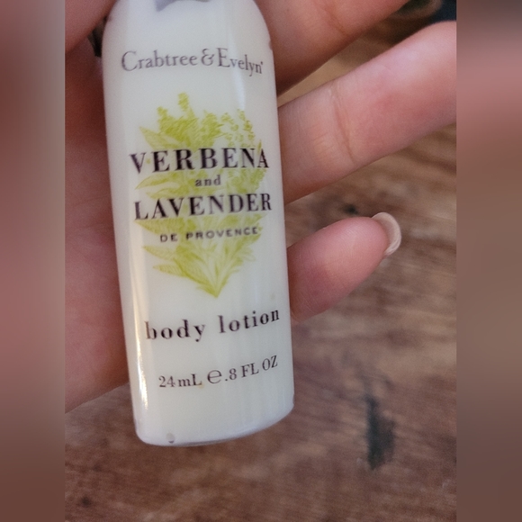 Crabtree & Evelyn toiletries - Picture 4 of 5